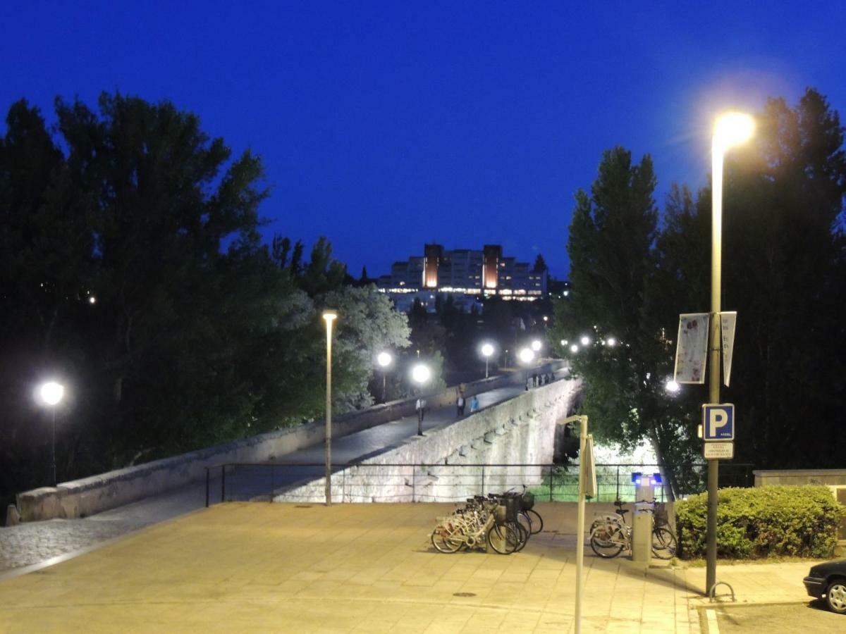 Apartamento Ribera Del Puente Salamanca Exteriör bild