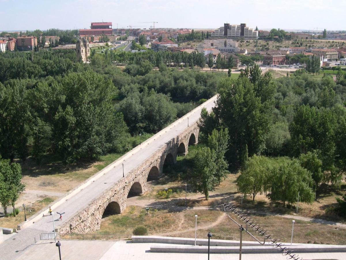 Apartamento Ribera Del Puente Salamanca Exteriör bild