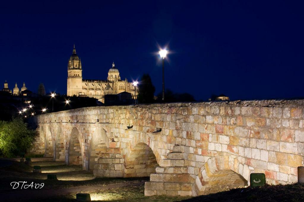 Apartamento Ribera Del Puente Salamanca Exteriör bild