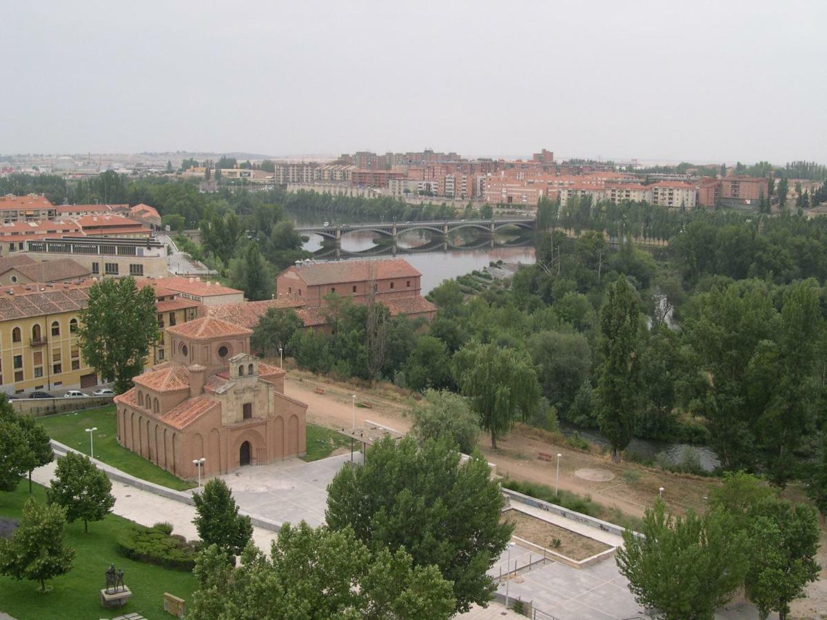 Apartamento Ribera Del Puente Salamanca Exteriör bild